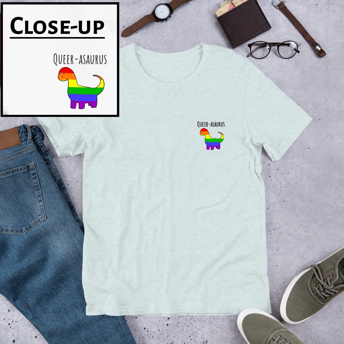 Camiseta Queer-asaurus | Bandera arcoíris del orgullo gay con dinosaurio | Camiseta ecológica de primera calidad