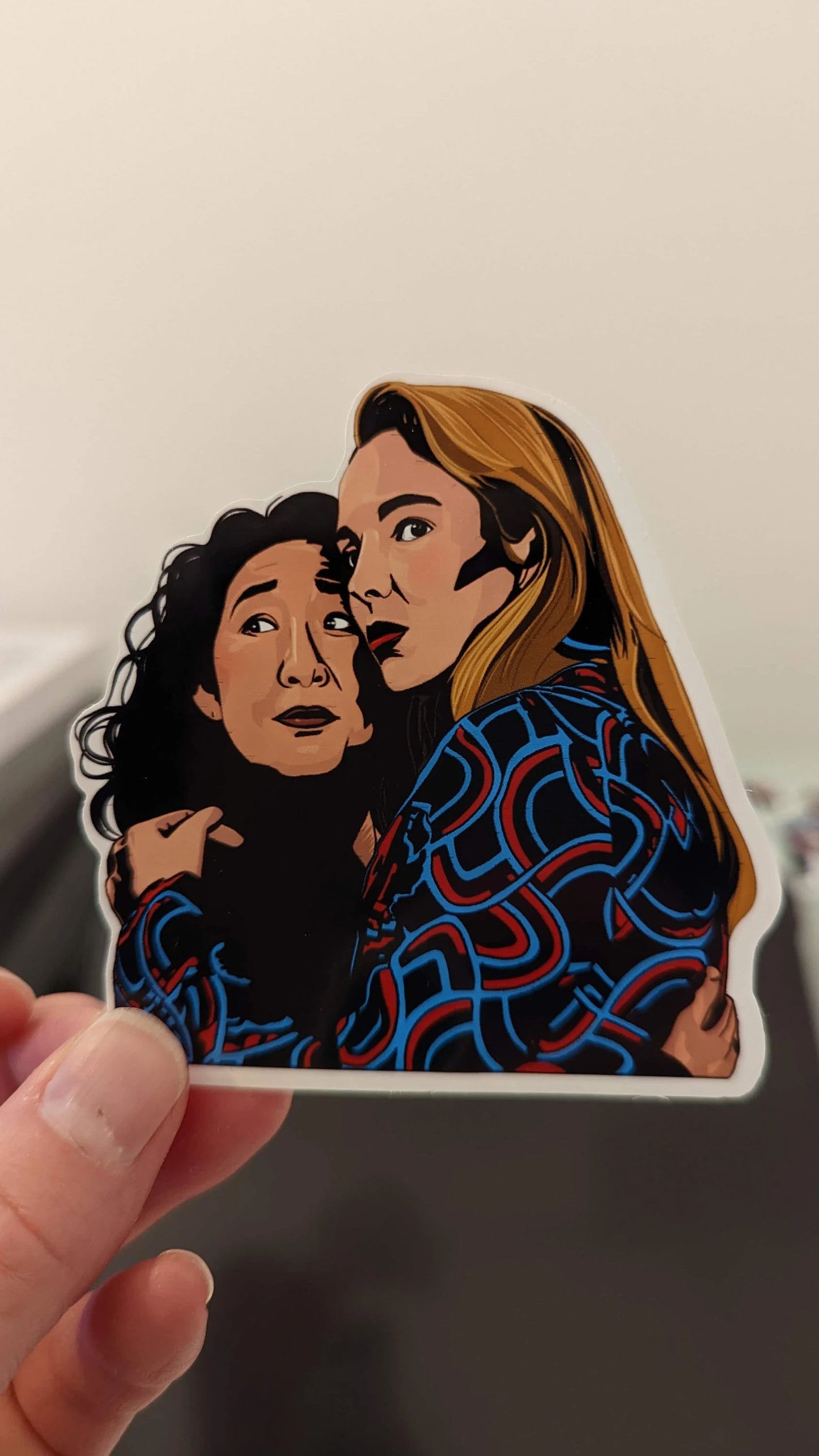 Sticker brillant et imperméable avec scène de piste de danse de Villanelle et Eve | Killing Eve | Écologique et végétalien